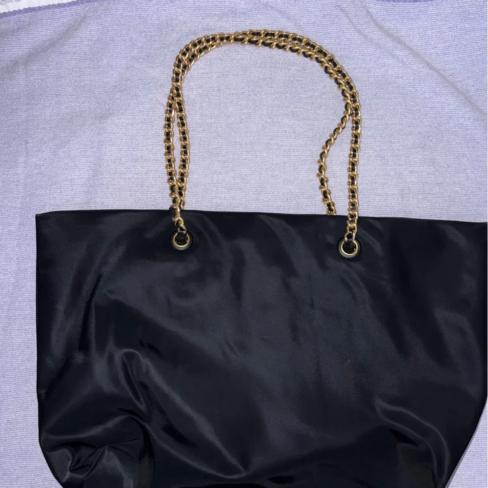 Ella Chain Tote Black Excellence Condition - Picture 4 of 7